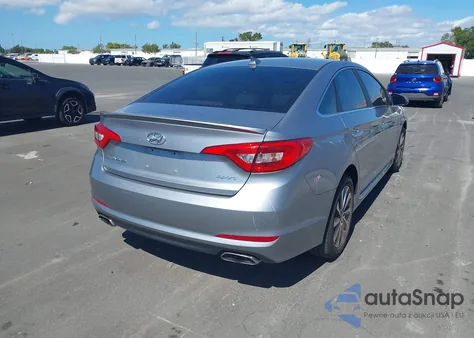 2015 Hyundai Sonata Sport z USA, uszkodzony, nr VIN 5NPE34AF0FH133277